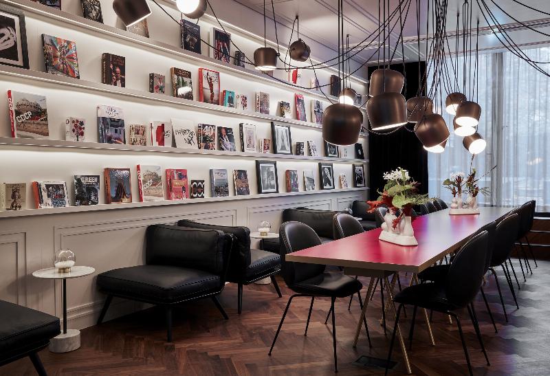 The Dean Munich, Autograph Collection - Toplantı