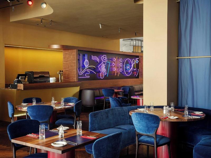 Courtyard by Marriott Brno - Bar