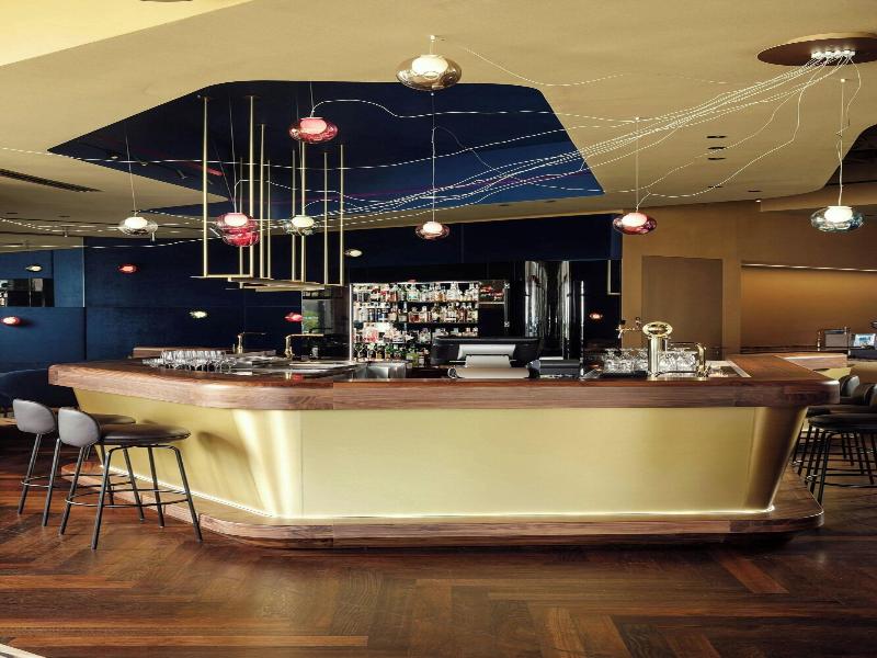Courtyard by Marriott Brno - Bar