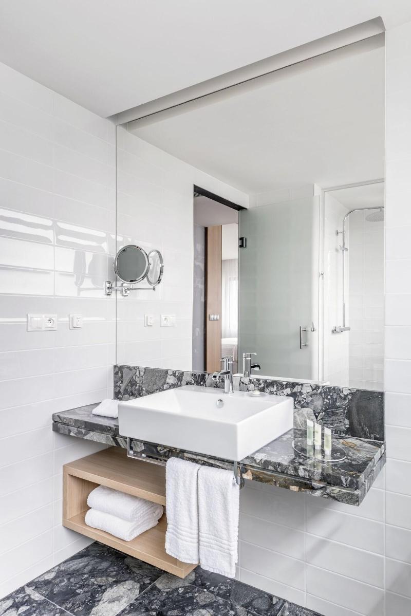 Courtyard by Marriott Brno - Oda