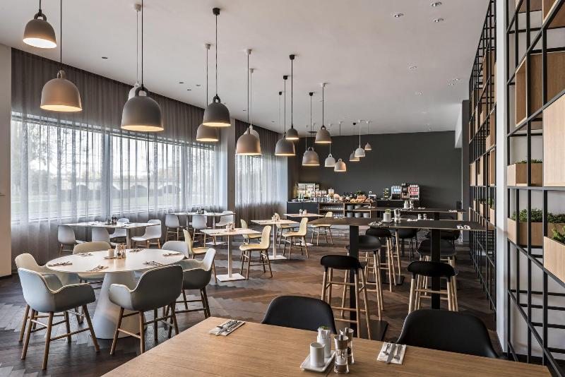 Courtyard by Marriott Brno - Restoran