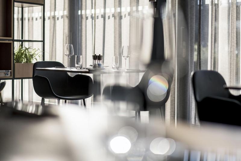 Courtyard by Marriott Brno - Restoran