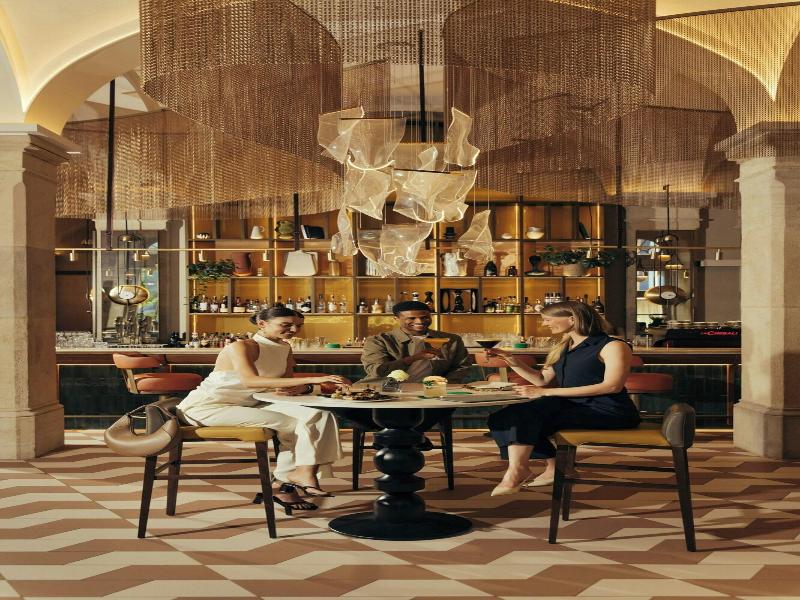 Renaissance Vienna Imperial Riding School - Bar