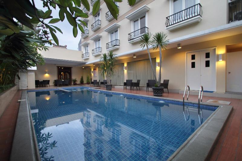 Emersia Malioboro Hotel - Havuz