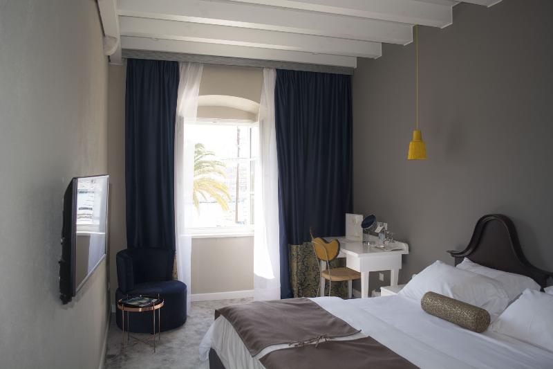 XII Century Heritage Hotel Trogir - Oda