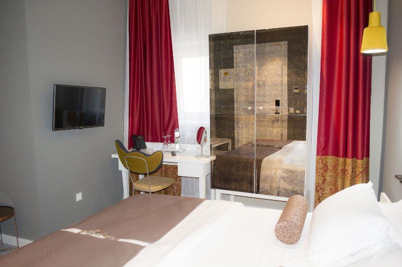 XII Century Heritage Hotel Trogir - Oda