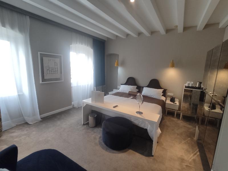 XII Century Heritage Hotel Trogir - Oda