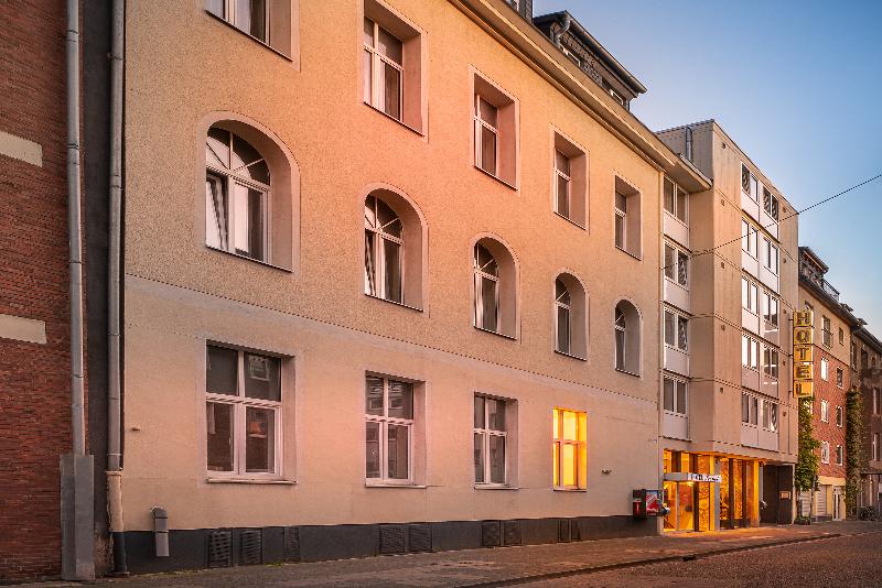Hotel Leonet - Genel
