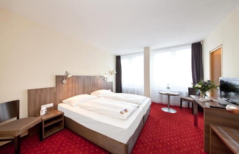 Hotel Leonet - Oda