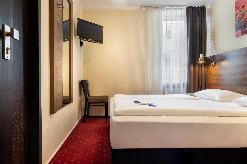 Hotel Leonet - Oda