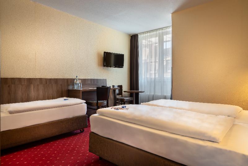 Hotel Leonet - Oda