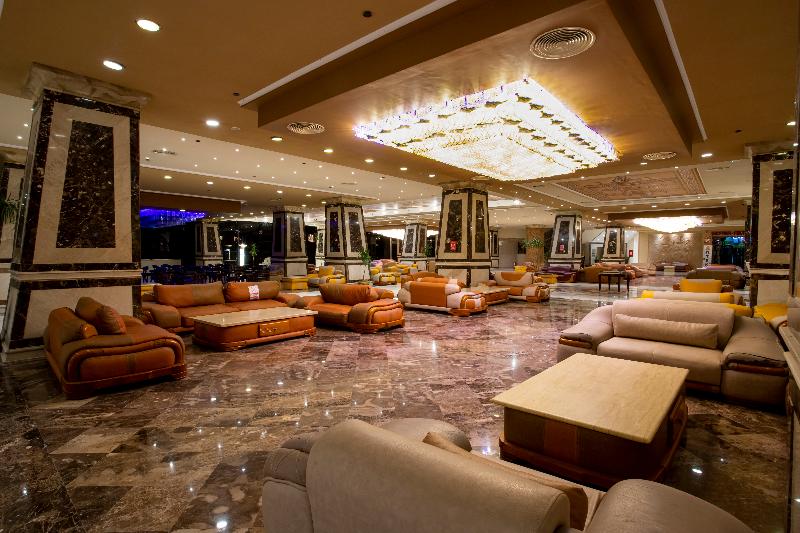 AMC Royal Hotel & Spa - Lobi