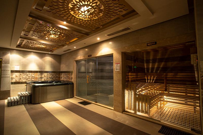 AMC Royal Hotel & Spa - Aktivite