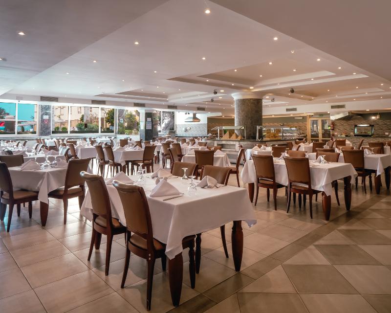 AMC Royal Hotel & Spa - Restoran