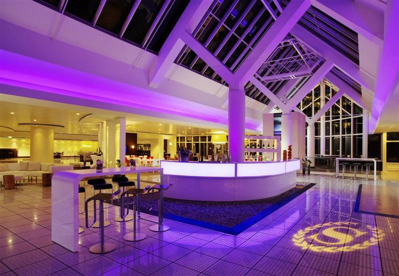 Sheraton Frankfurt Airport Hotel & Conference Cent - Lobi