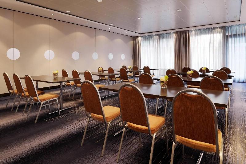 Sheraton Frankfurt Airport Hotel & Conference Cent - Toplantı