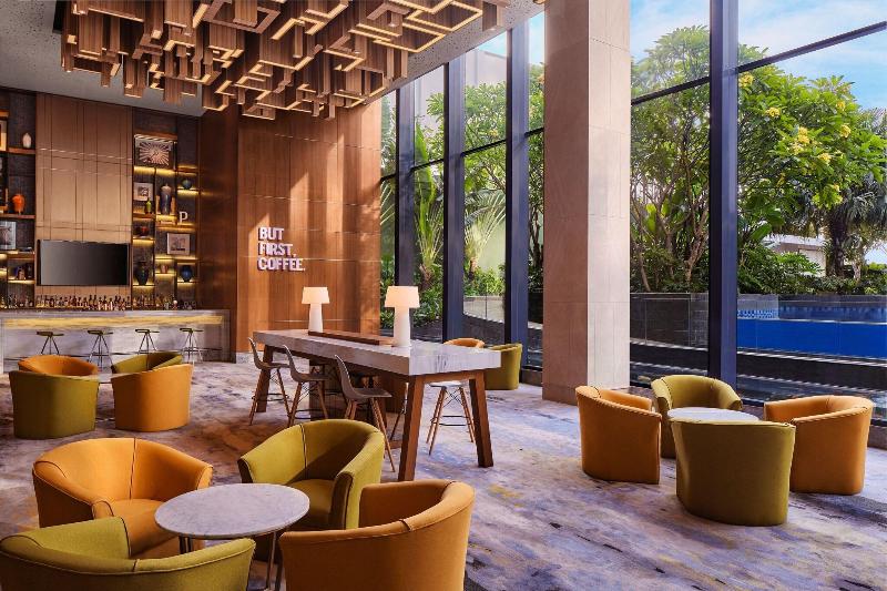 Four Points by Sheraton Surabaya - Lobi