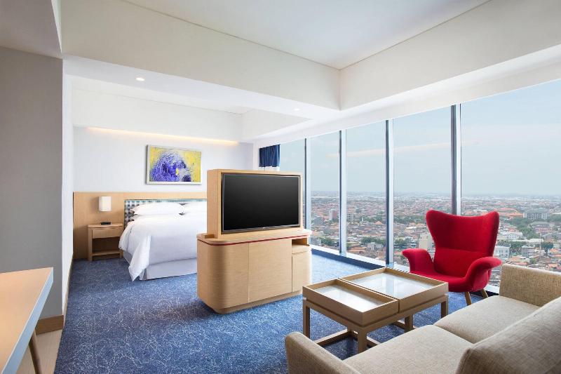 Four Points by Sheraton Surabaya - Oda