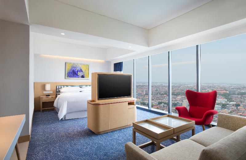 Four Points by Sheraton Surabaya - Oda
