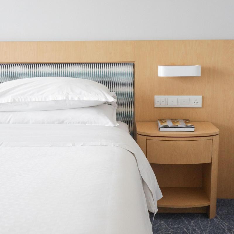 Four Points by Sheraton Surabaya - Oda