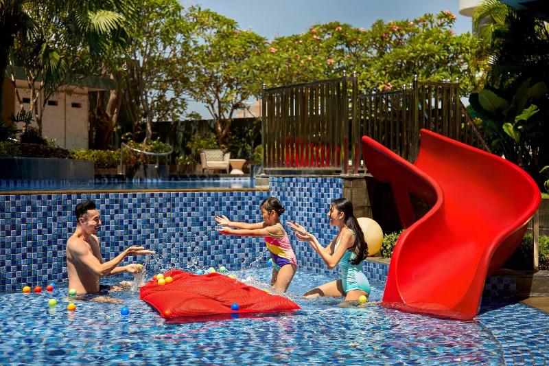 Four Points by Sheraton Surabaya - Havuz