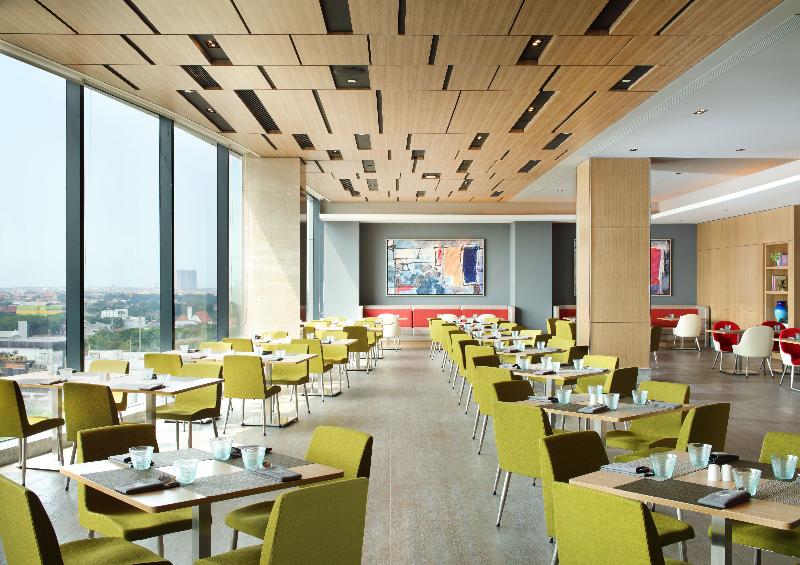 Four Points by Sheraton Surabaya - Restoran