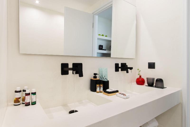 Melagrana Apartments - Oda