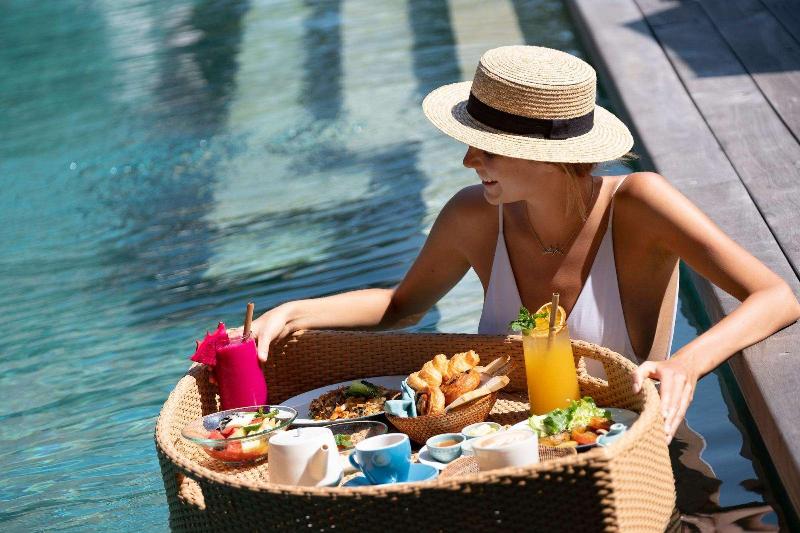 Adiwana Resort Jembawan - Havuz