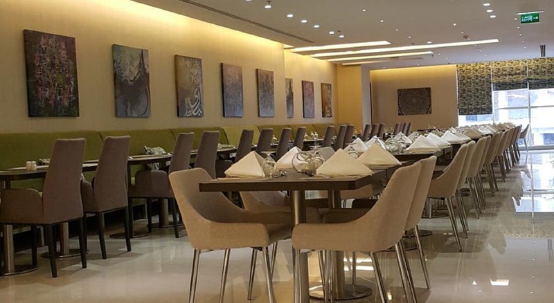 M Hotel Makkah by Millennium - Restoran