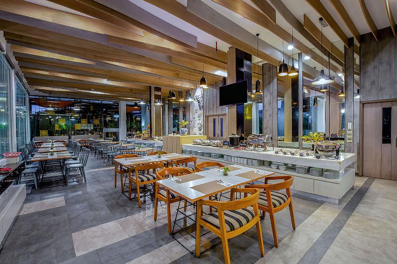 THE 1O1 Palembang Rajawali - Restoran