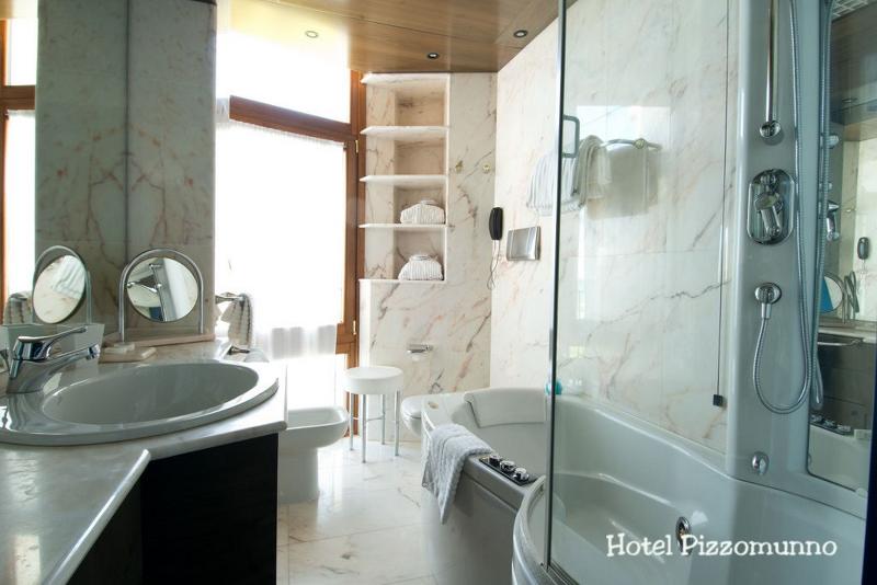 Pizzomunno Vieste Palace Hotel - Oda