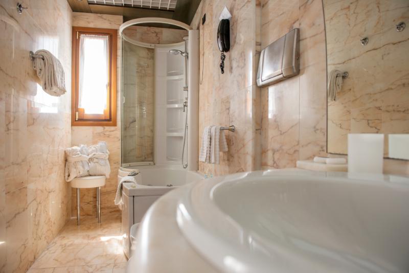 Pizzomunno Vieste Palace Hotel - Oda