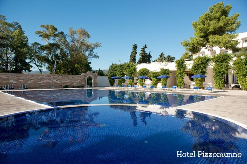 Pizzomunno Vieste Palace Hotel - Havuz