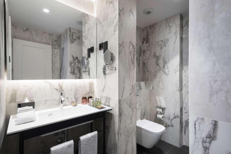 Doubletree by Hilton Madrid Prado - Oda