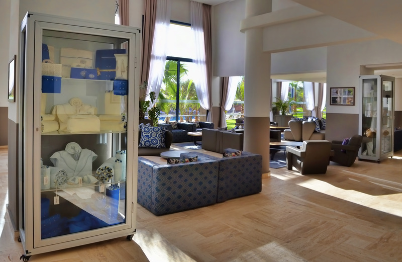 Wazo Hotel - Lobi