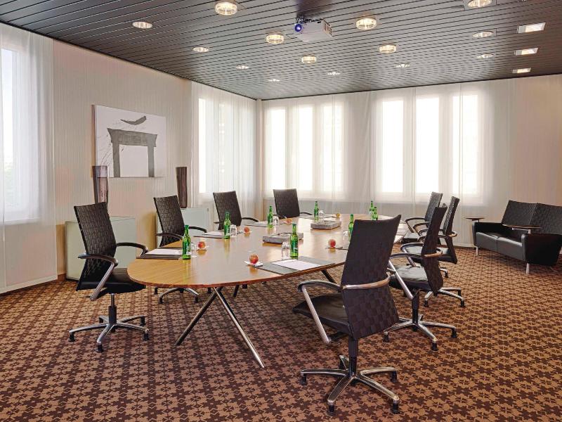 Movenpick Hotel Zurich Airport - Toplantı