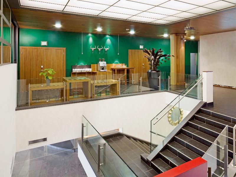 Movenpick Hotel Zurich Airport - Genel