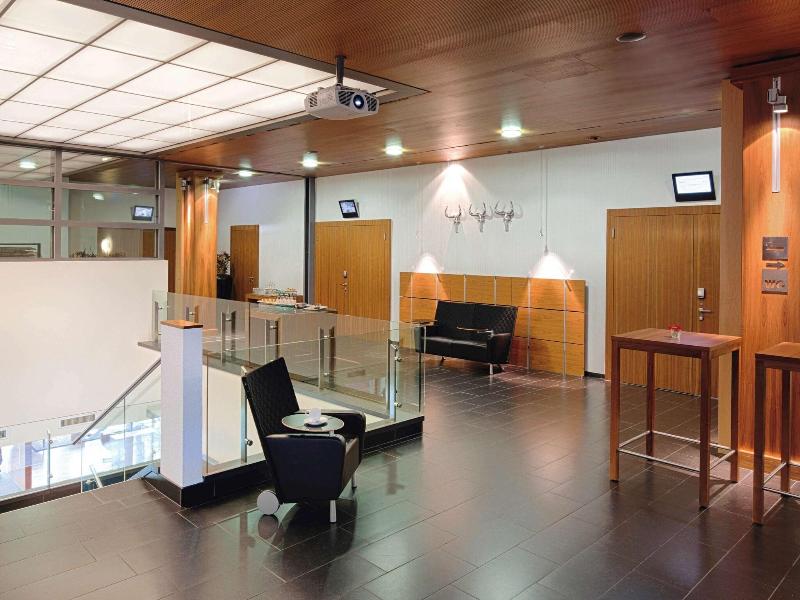 Movenpick Hotel Zurich Airport - Genel