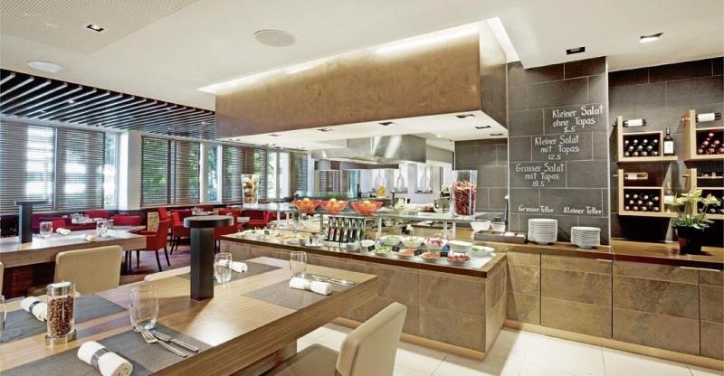 Movenpick Hotel Zurich Airport - Restoran
