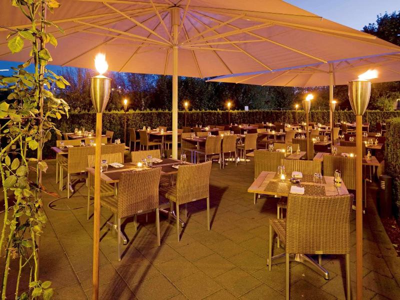 Movenpick Hotel Zurich Airport - Teras