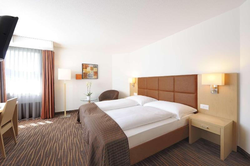 TOP SeminarHotel am Aegerisee Unteraegeri - Oda
