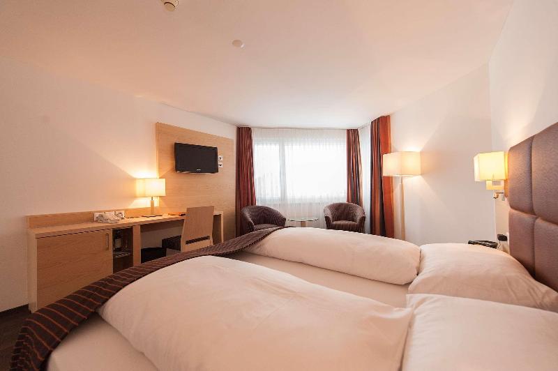 TOP SeminarHotel am Aegerisee Unteraegeri - Oda