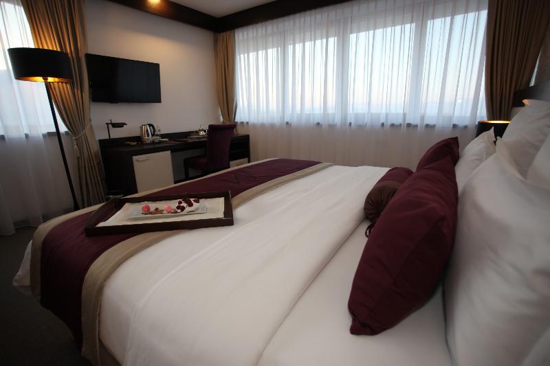 Malak Regency Hotel - Oda