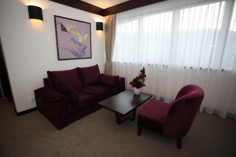 Malak Regency Hotel - Oda