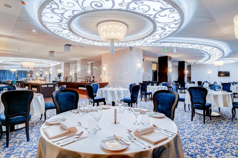 Malak Regency Hotel - Restoran