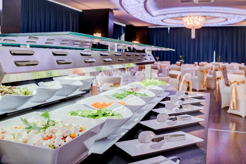 Malak Regency Hotel - Restoran