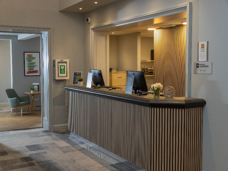 Cambridge Bar Hill Hotel BW Signature Collection - Lobi