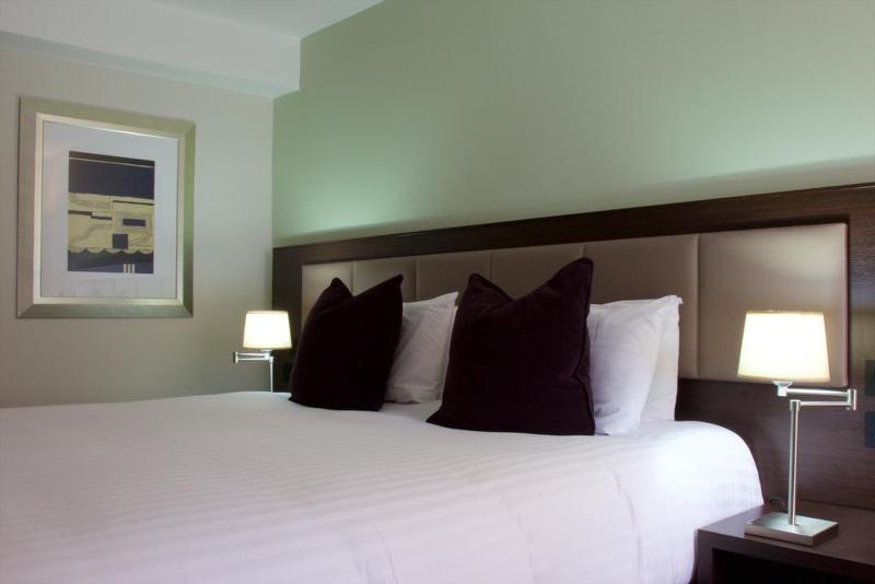Cambridge Bar Hill Hotel BW Signature Collection - Oda