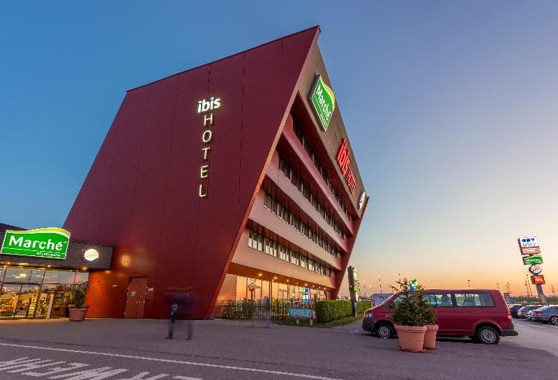 Ibis Vienna Airport - Genel