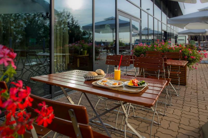 Ibis Vienna Airport - Teras